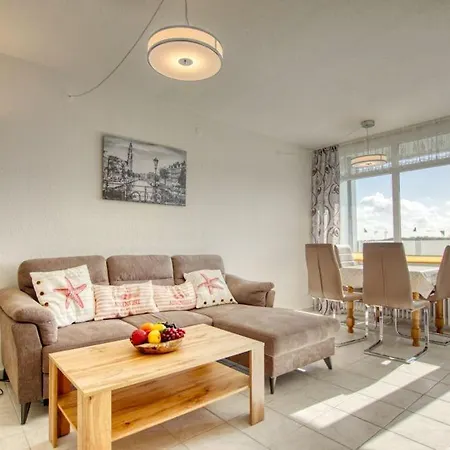 - Haus N, App 0n0812 Apartment Heiligenhafen
