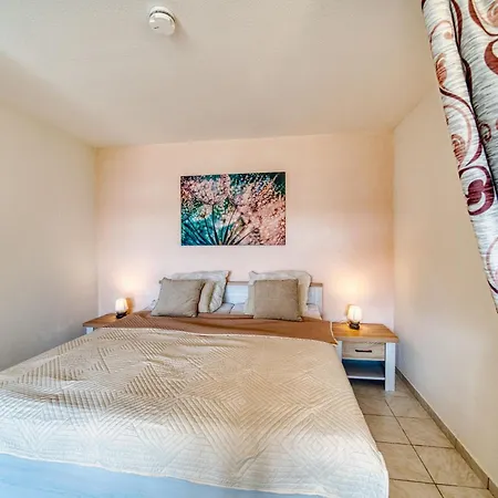 Apartment - Haus N, App 0n0812 *